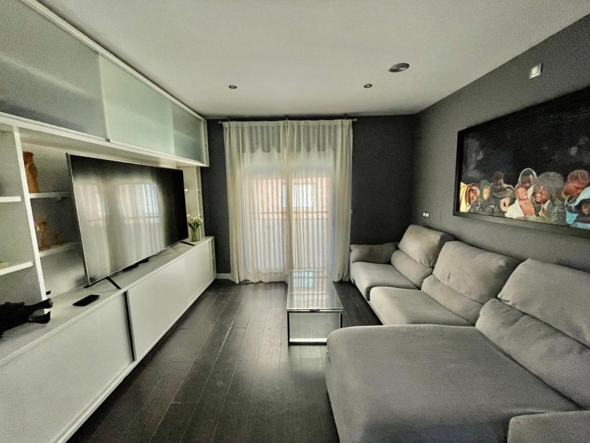 Moderno Apartamento Con Plaza De Garaje En Pleno Centro De 알메리아 외부 사진