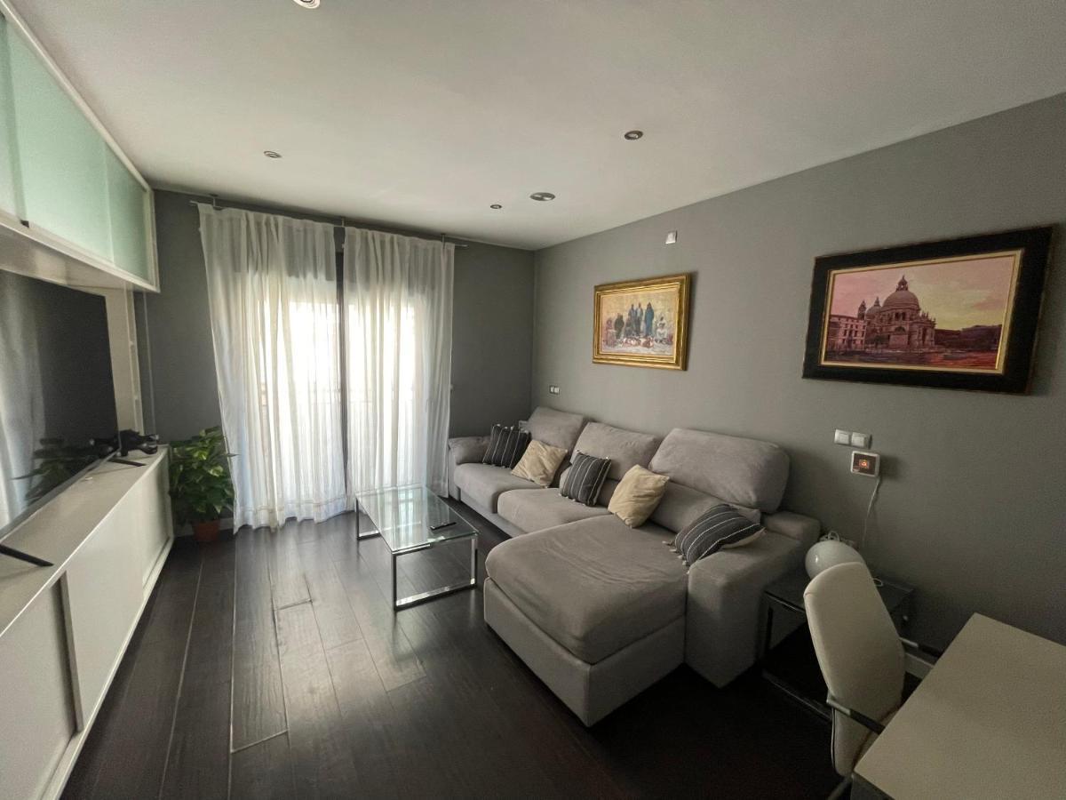 Moderno Apartamento Con Plaza De Garaje En Pleno Centro De 알메리아 외부 사진
